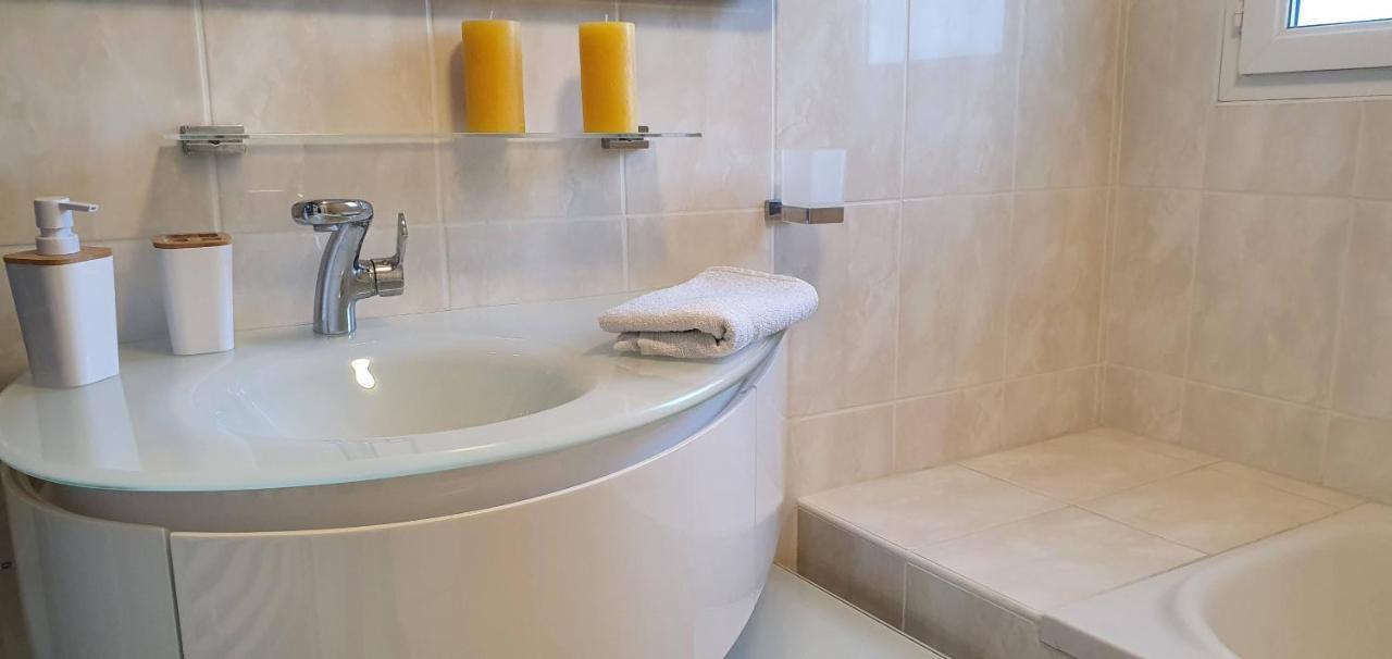 La Villa De L'Olivier Piscine Privee Et Parking Carcassonne Ngoại thất bức ảnh